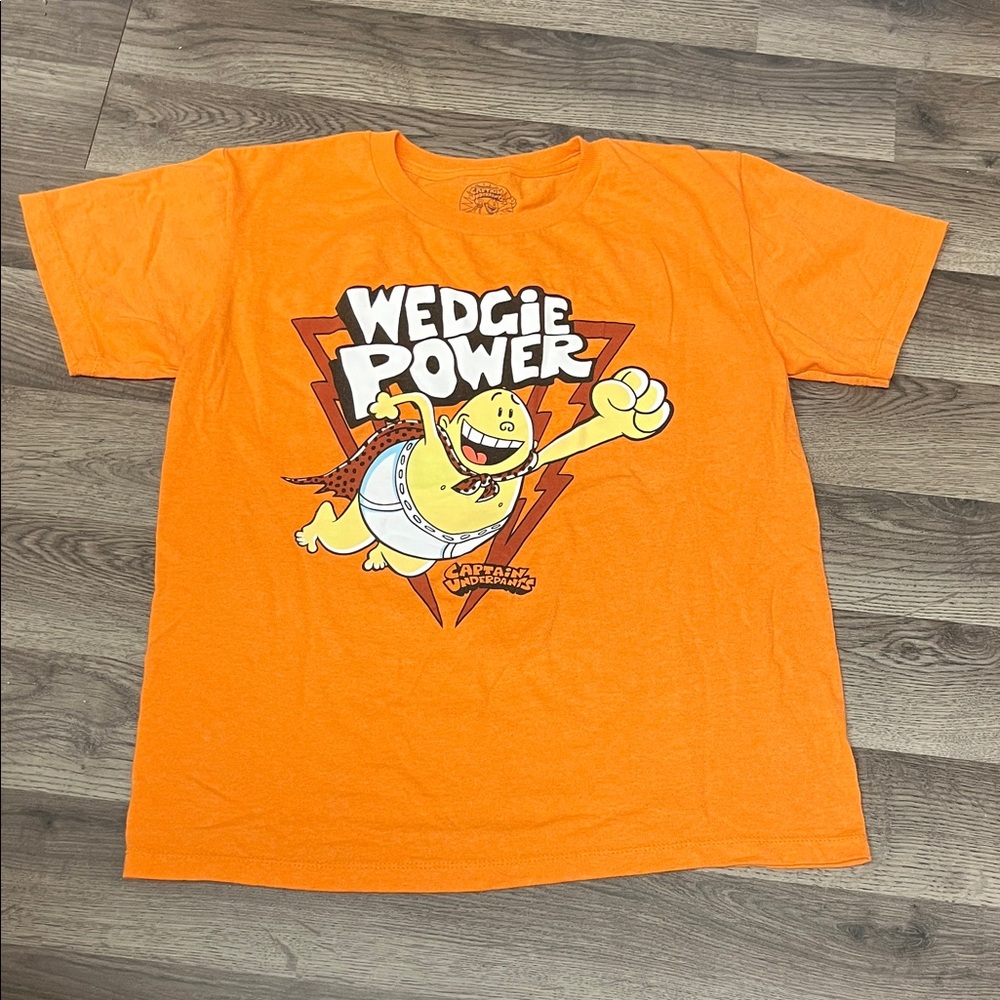 Kids size 10/12  T-Shirt  Captain Underpants